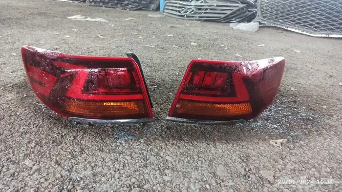 يوجد لدينا اسطبات كادينزا 2021 وشمعات 3