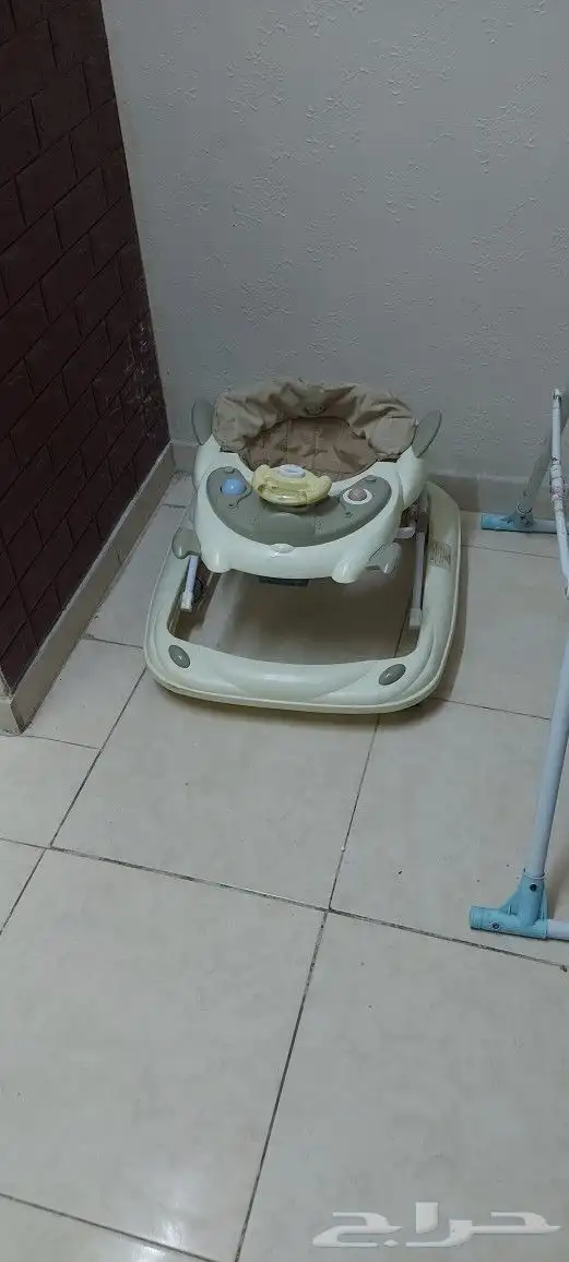 مشايه للطفل 50 ريال 0