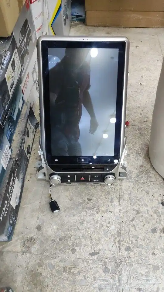 شاشه لندكروزر تسلاء 2021 9