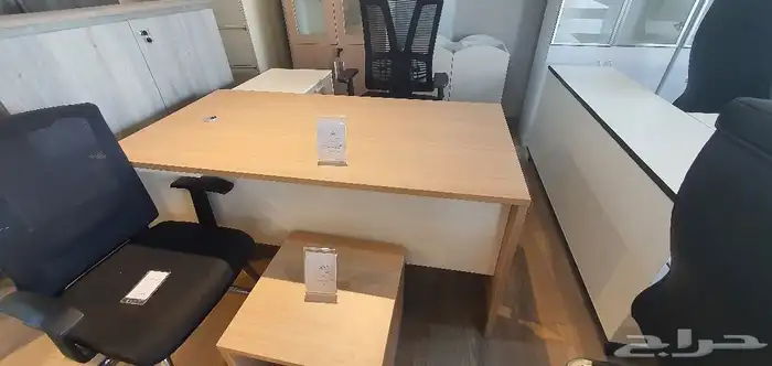 اثاث مكتبي 2