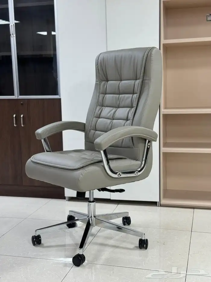 كراسي المسرح كراسي محاضرات 13