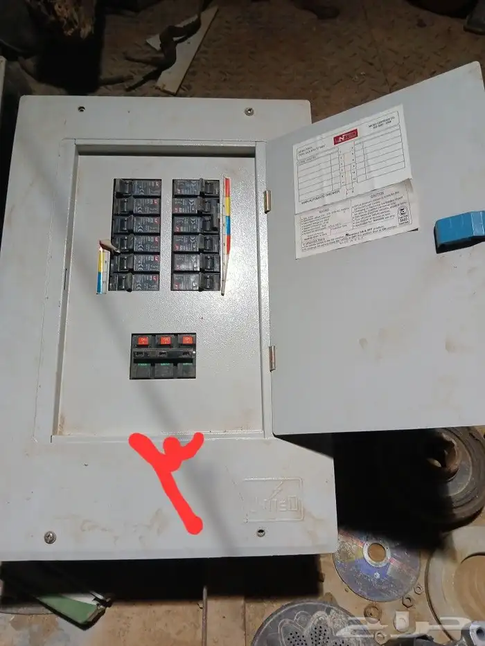 طبلون كهرباء عدادات ومنظمات هواء غطاسات قواطع 3