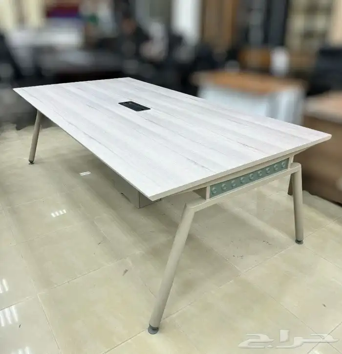 طاولة اجتماع 2