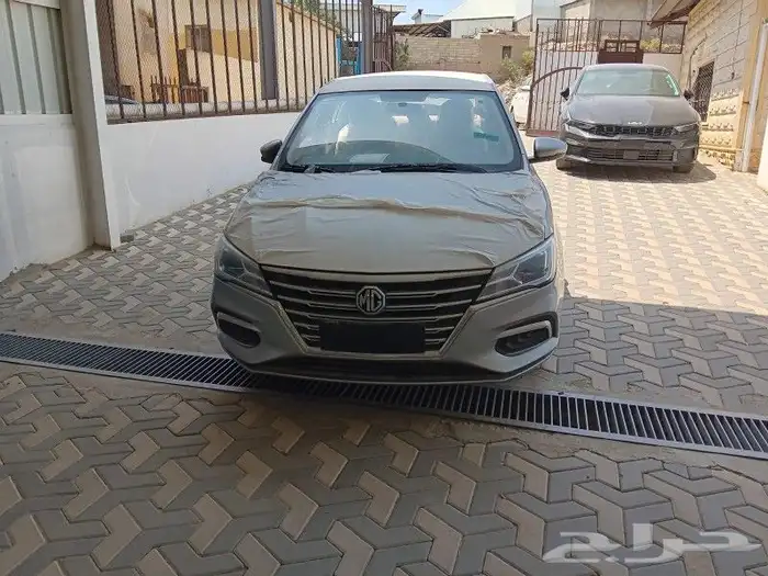 ام جي 5 استاندر موديل 2024 3