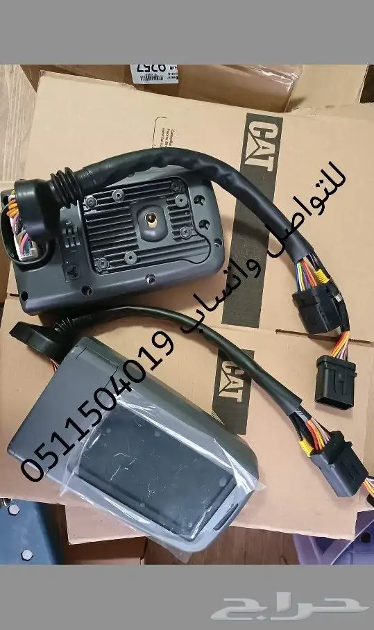 كمبيوترات و شاشات و ضفاير لجميع انواع المعدات والمولدات 9