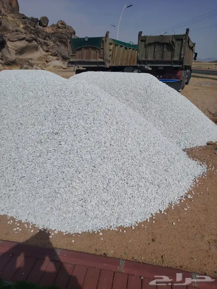 بحص ابيص زينة خرسانه بيضاء حجر ابيض قلاب 1