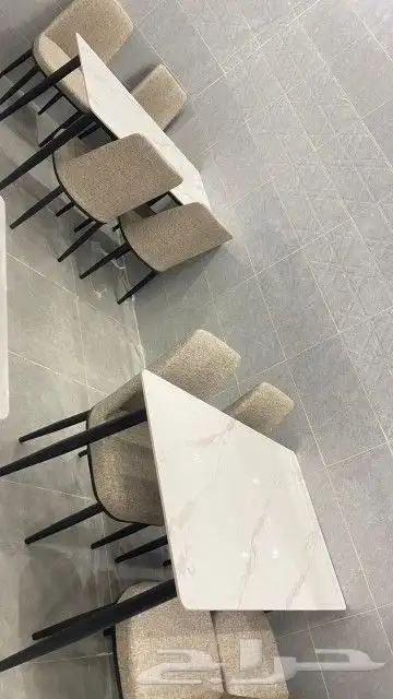 افخم طاولات الطعام 13