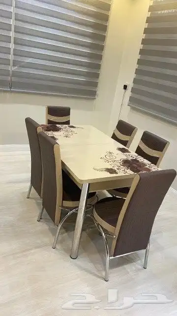 افخم طاولات الطعام 14