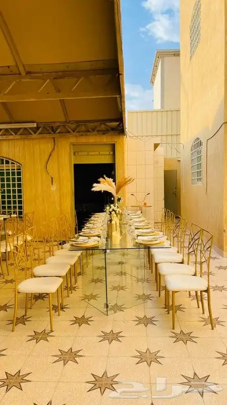 طاولات عشاء 4