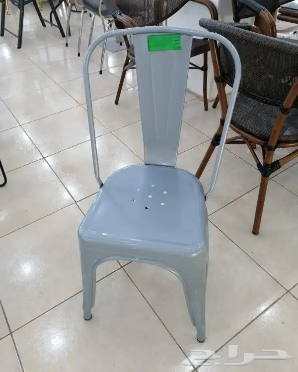 كراسي حديد 2