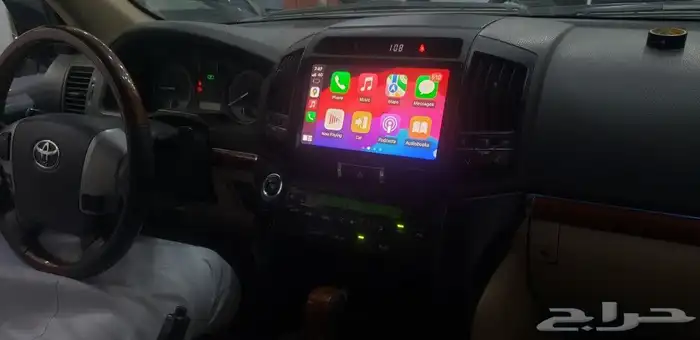 شاشة جيب لاند كروزر 2012 0