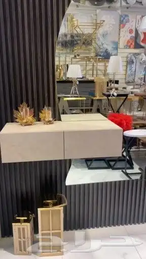 مرايه مع رف 10