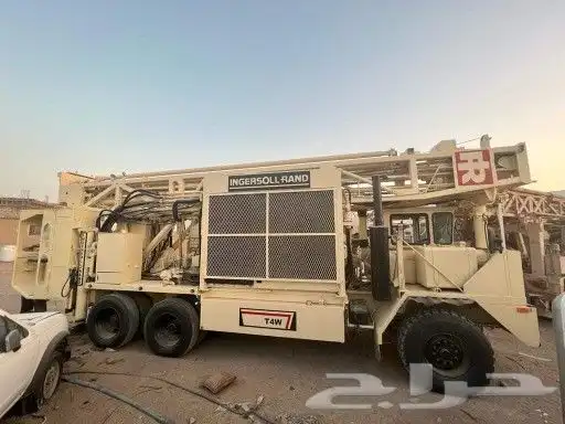 حفار ابار ارتوازي 0
