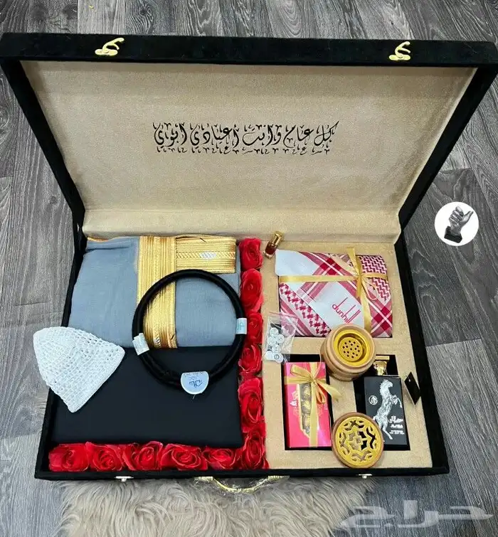 بوكس رجالي فخامه بكس العيد اهداء من تحب يكل اناقه وفخامه تمي 2