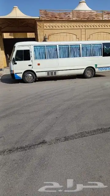 The car is Toyota - bus - model 2015 - normal fuel 0