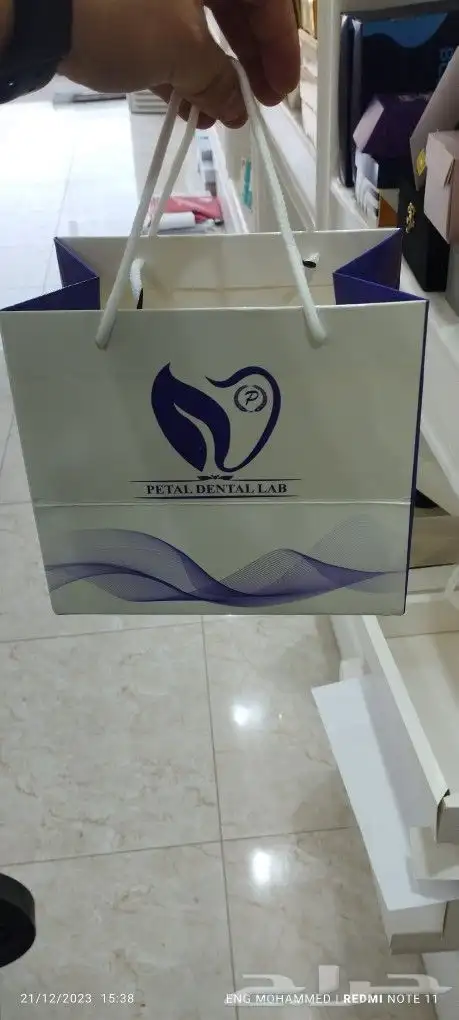طباعة ومطبوعات ستكر بزنس كارد بكجات عبايات بوكسات أكواب 3