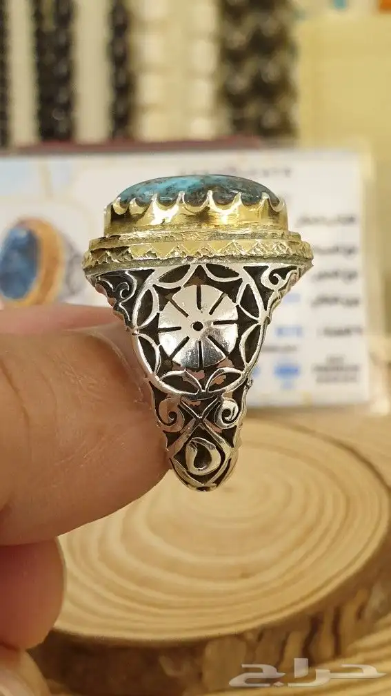 خاتم فيروز نيشابوري معه شهادة 3