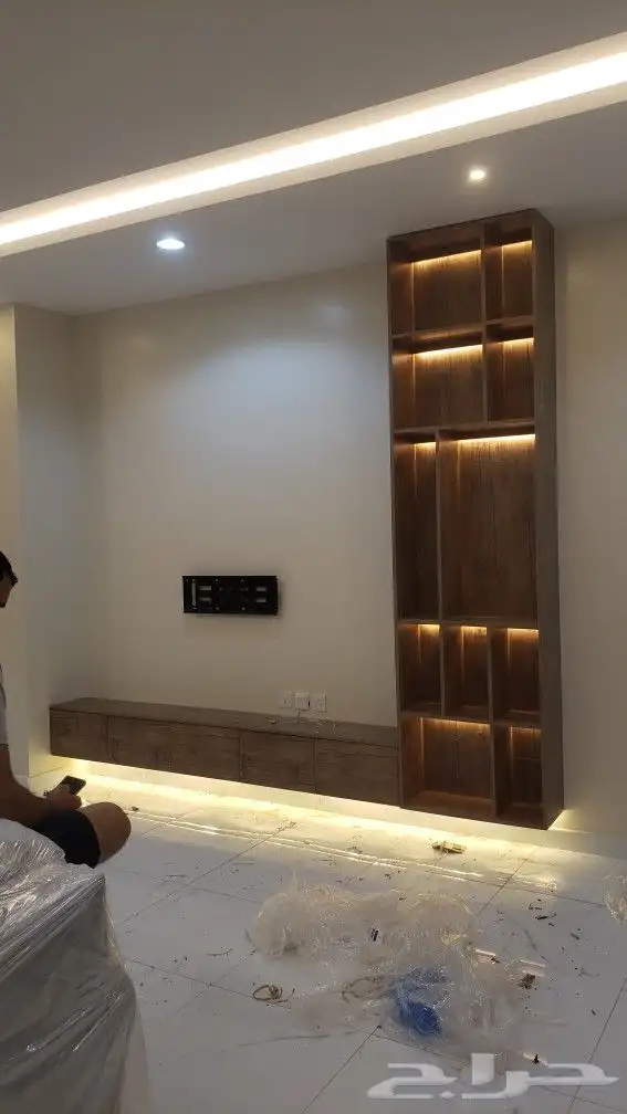 طاولات تلفزيون مع الاناره 2