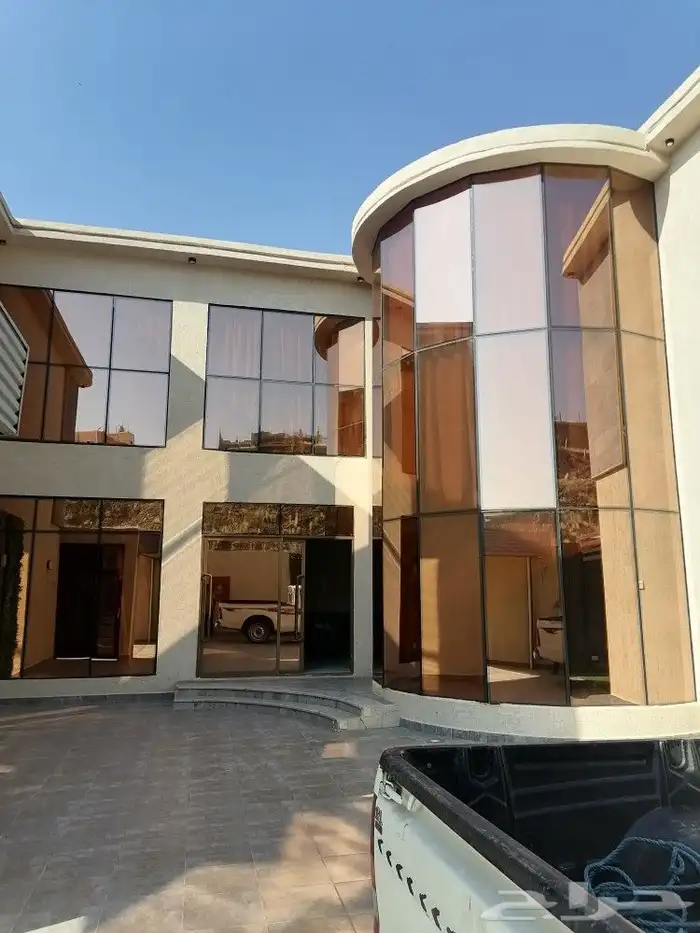 زجاج سكريت بلكونات دربزين أبواب سحاب واجهات محلات جازان 4