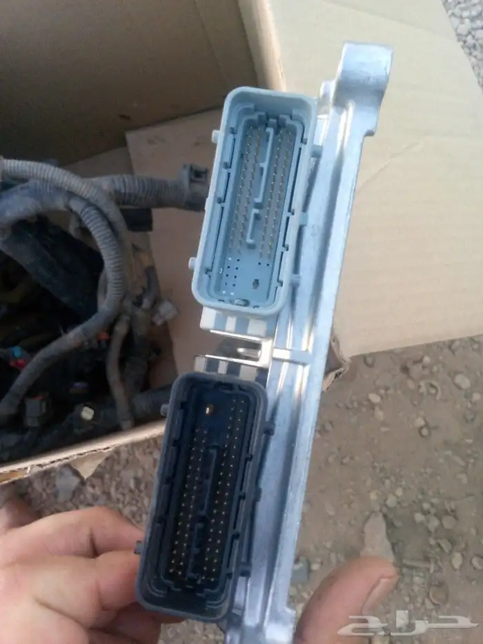 كمبيوتر جيلي موديل 2012 الحجم 8 راكب على مكينة متسوبيشي للبي 1