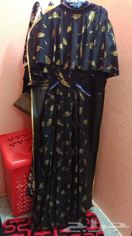 للبيع فستان 0
