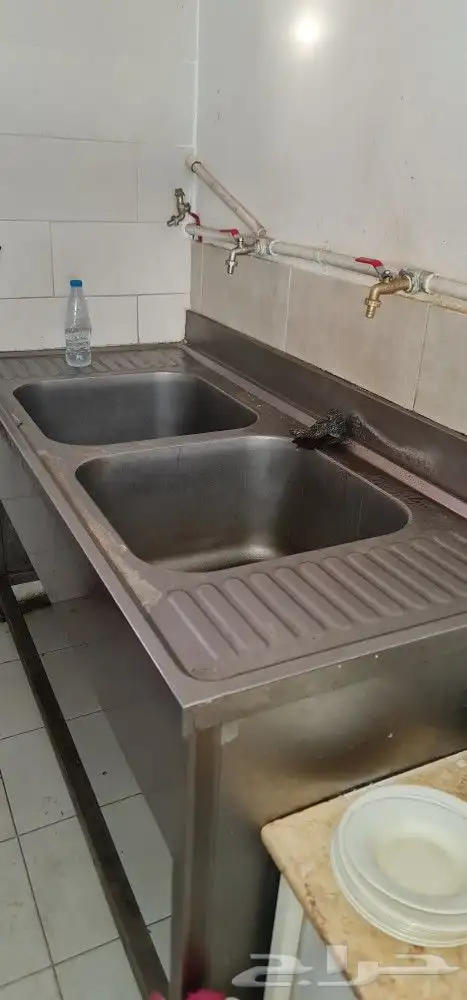 أدوات مطعم كامل للبيعة 0