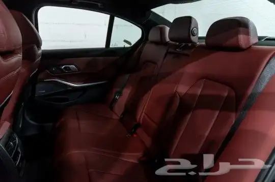 بي ام دبليو BMW 3 Series 330i XDrive MSport Sedan موديل 2023 8