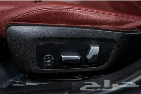 بي ام دبليو BMW 3 Series 330i XDrive MSport Sedan موديل 2023 18