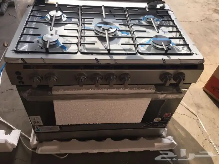 تتوفر لدينا أفران ايطالي وتركي ومصري 5 عيون و 4 عيون باسعار 5