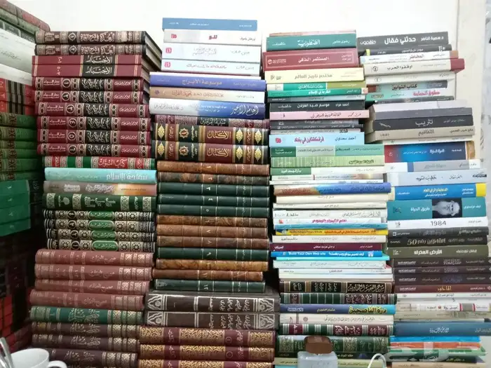 مجموعة كبيرة من الكتب والروايات عربية وانجليزية 1