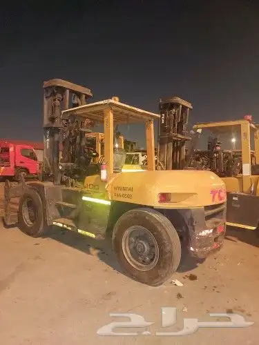 رافعه شوكيه فوركلفت 10طن لليجار بجميع الاطنان شهري ويومي 7