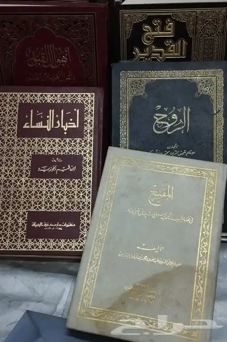 مجلات كتب أشرطة فيديو كاسيت واستيريو 28