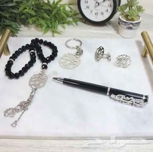 نقدم لكم طقم هدايا رجالي بالاسم مميز جدا 0