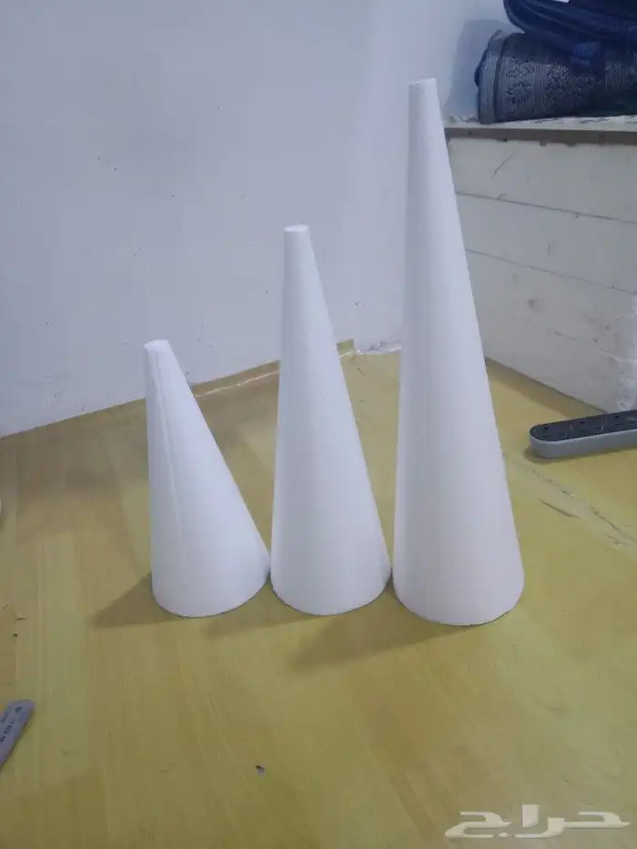 فلين هرم مخروطي فلين حلويات فلين طاولة الطعام 3