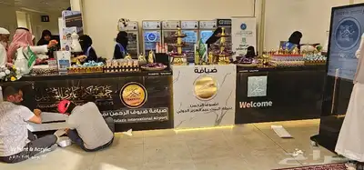 طباعة استيكرات جدران واستيكرات المنتجات واستيكرات الاستاندات 2