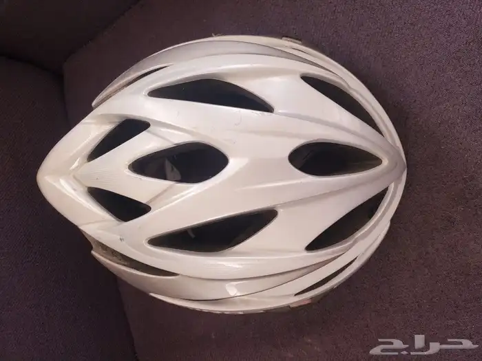 خوذة للدراجة من شركة GIRO   bicycle helmet 3