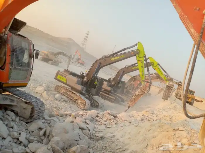 بوكلينات للايجار والمقاولات 0