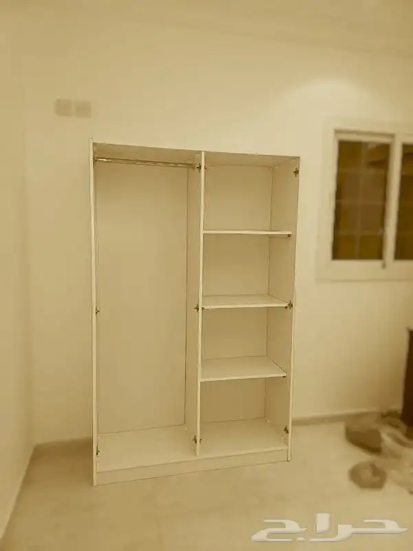 خزائن دواليب 2باب و4ابواب وطاوله جانبيه 4