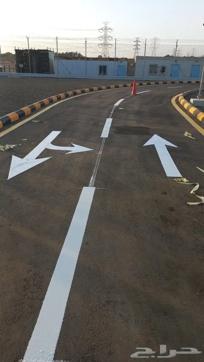 أعمال تخطيط الطرق ومواقف السيارات 3