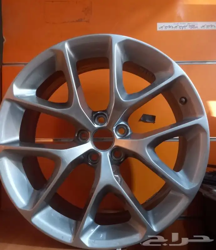 جنوط دوج تشارجر موديل2021 مقاس20 اصلي وكاله 3