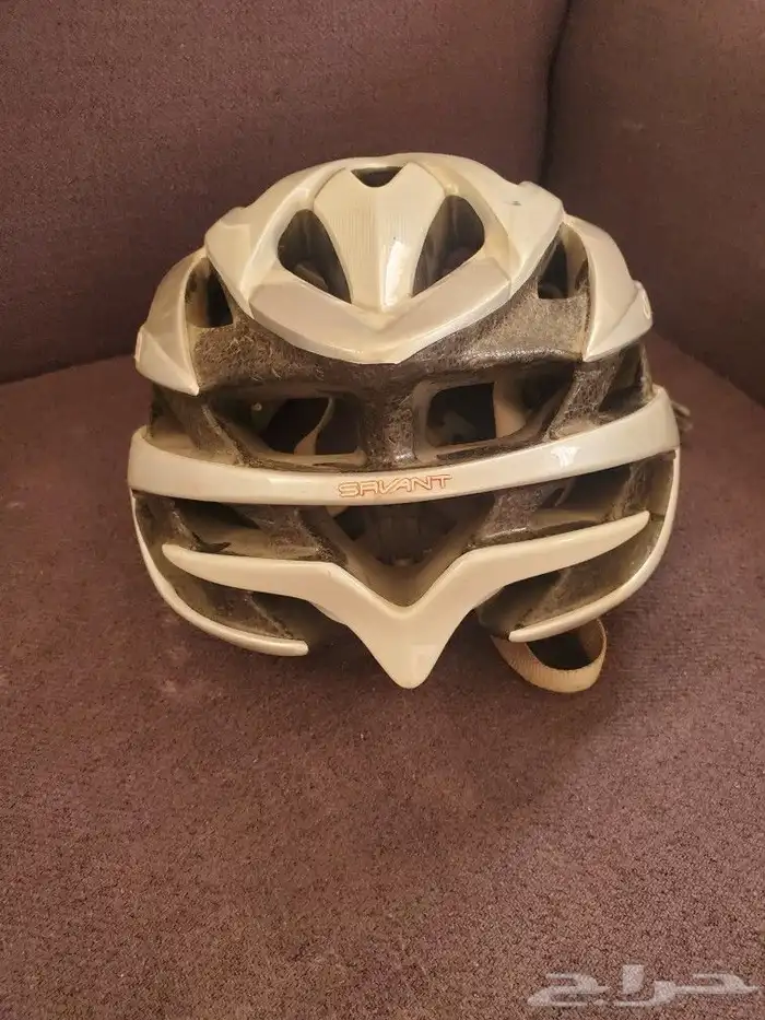 خوذة للدراجة من شركة GIRO   bicycle helmet 1