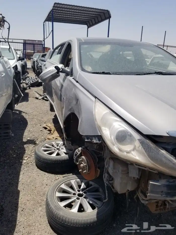 يتوفر لدينا جميع انواع قطع السيارات لتواصل 1