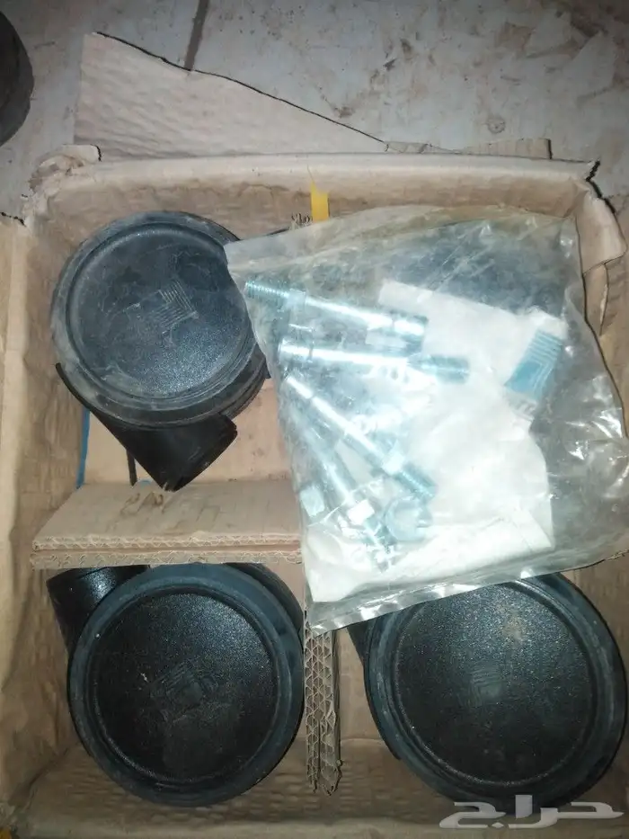 كفرات عجلات طاولات سرير طبي عربيات 0