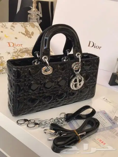 عرض شنط ماركات درجة اولي 33