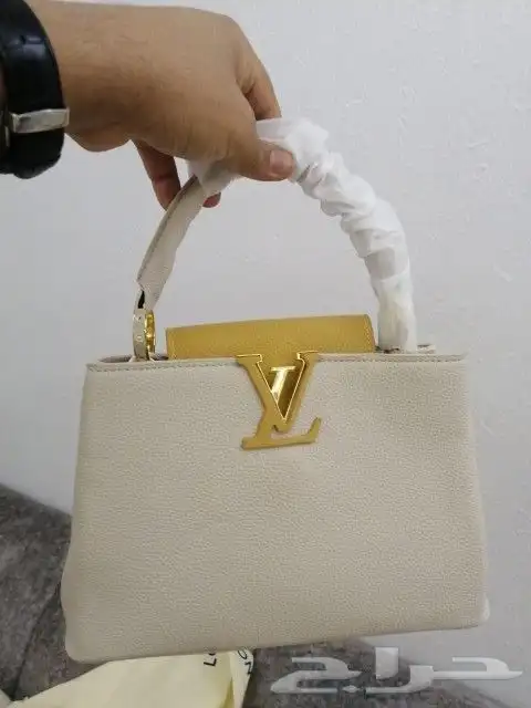 عرض شنط ماركات درجة اولي 23