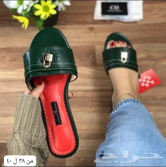 شماغ ملكي خاص وكارتير ومونت بلانك 26