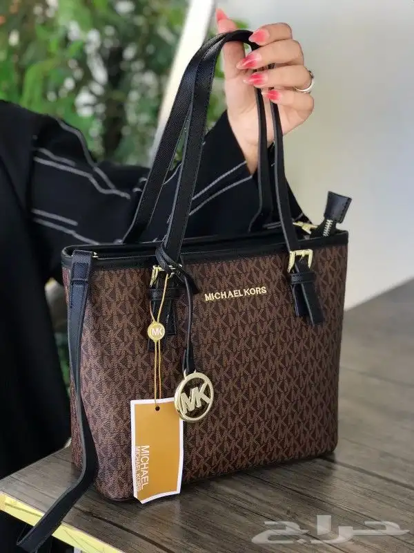 عرض شنط ماركات درجة اولي 16