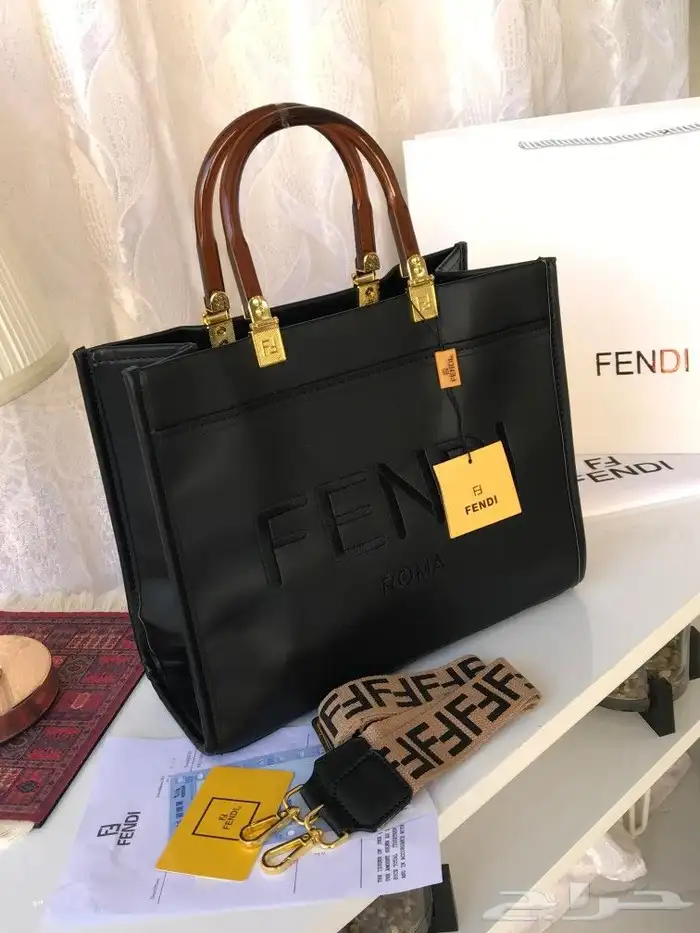 شنط نسائي ماركه درجه اولى 1