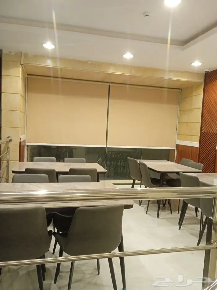 ستائر شرائح مكاتب واجهات مراكز تجاريه مطاعم كافيهات 0