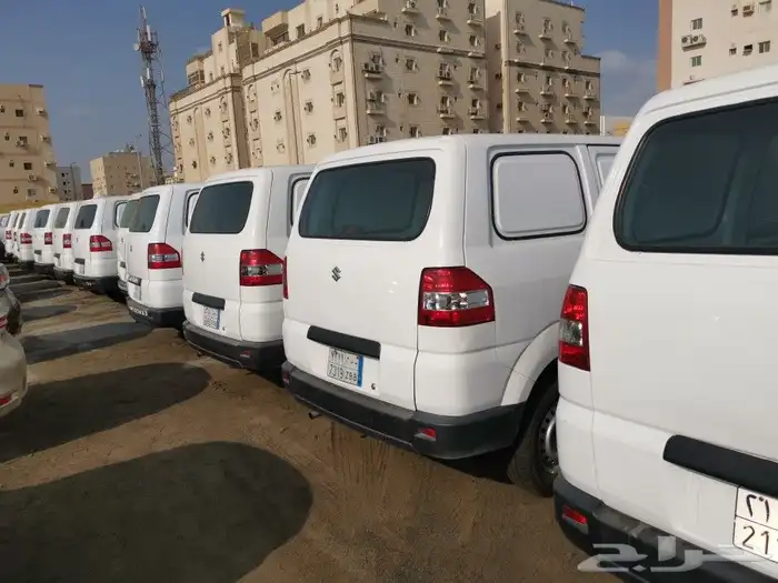 دبابات و هايس للايجار الشهري 6
